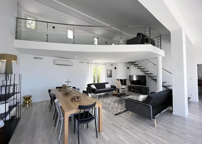 Maison De Maitre Albitru - Domaine Romella - Piscine - Vue Golfe St-florent 别墅 Vallecalle